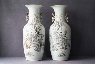 Two pairs of Chinese famille rose vases with ladies in a garden, 19/20th C.