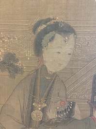 Chinese school, naar Su Hanchen (1094-1172), inkt en kleur op zijde: dame met kinderen bij een vissenkom