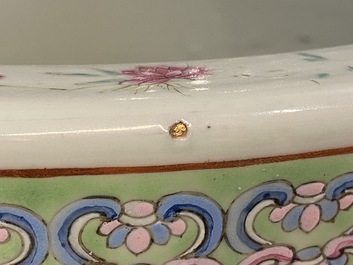 A Chinese famille rose jardini&egrave;re, 19th C.