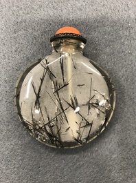 Six Chinese needle quartz and agate snuff bottles, 19/20th C.