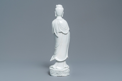 A Chinese Dehua blanc de Chine model of a standing Guanyin, 19th C.