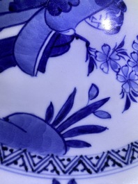 Quatre plats en porcelaine Arita en bleu et blanc, Japon, Edo, 17/18&egrave;me