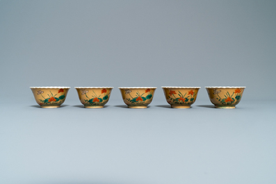 Ten Chinese famille rose and verte cups and eight saucers, Yongzheng and later
