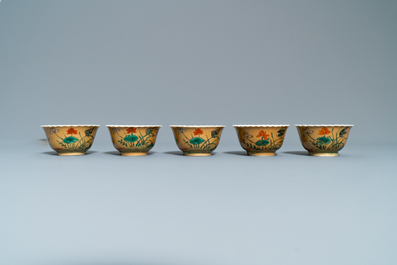 Ten Chinese famille rose and verte cups and eight saucers, Yongzheng and later