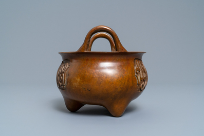 A Chinese bronze incense burner for the Islamic market, Xuande mark, 17/18th C.