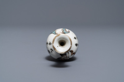 A Chinese famille rose miniature 'Wu Shuang Pu' vase, 19th C.