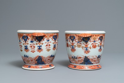 A pair of Chinese Imari-style coolers, Kangxi