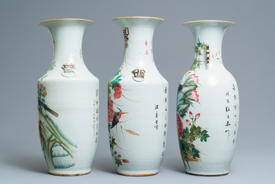 Trois vases en porcelaine de Chine famille rose &agrave; d&eacute;cor d'animaux parmi fleurs, 19/20&egrave;me