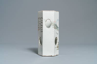 A Chinese hexagonal qianjiang cai hat 'landscape' hat stand, 19/20th C.
