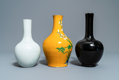 Six vases en porcelaine de Chine monochrome, 18&egrave;me et apr&egrave;s