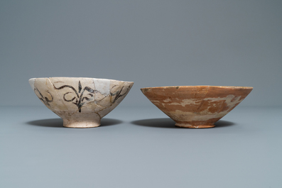 Four various Islamic pottery bowls, Safavid and Raqqa, 14th C. and later