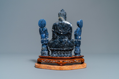 Deux groupes en lapis lazuli sculpt&eacute;, Chine, 20&egrave;me