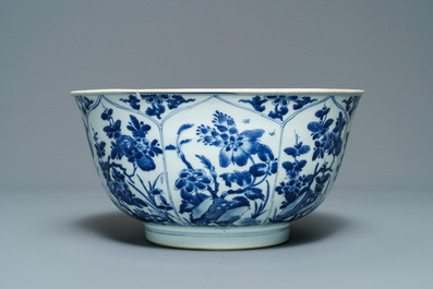 A large Chinese blue and white bowl with floral design, Kangxi