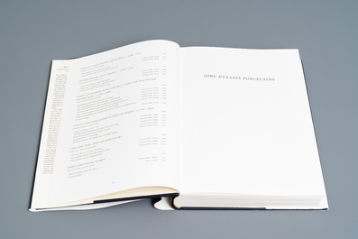 Regina Krahl, John Ayers: Chinese Ceramics in the Topkapi Saray Museum, Istanbul: A Complete Catalogue, 3 volumes