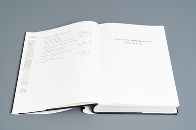 Regina Krahl, John Ayers: Chinese Ceramics in the Topkapi Saray Museum, Istanbul: A Complete Catalogue, 3 volumes