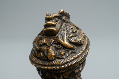 A Chinese bronze censer and cover, Xuande mark, 19/20th C.