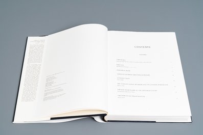 Regina Krahl, John Ayers: Chinese Ceramics in the Topkapi Saray Museum, Istanbul: A Complete Catalogue, 3 volumes