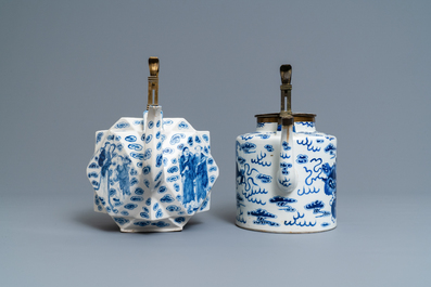 Two large Chinese blue and white and three famille rose teapots, 19/20th C.