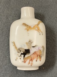 An imperial Chinese famille rose 'Bajuntu' snuff bottle, Daoguang mark and of the period