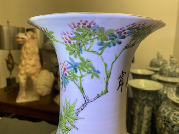 Une paire de vases en porcelaine de Chine qianjiang cai &agrave; d&eacute;cor de cailles et bambou, 19/20&egrave;me