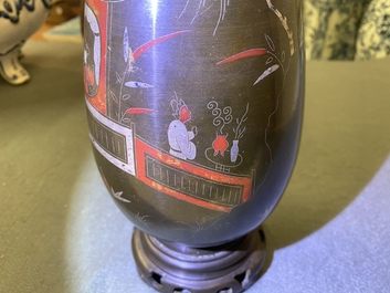 Deux vases en bronze incrust&eacute; d'argent et de cuivre pour le march&eacute; vietnamien, Chine, 19/20&egrave;me