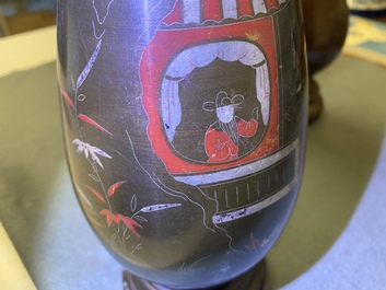 Deux vases en bronze incrust&eacute; d'argent et de cuivre pour le march&eacute; vietnamien, Chine, 19/20&egrave;me