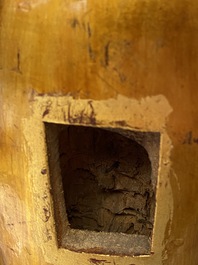 Une figure de Bouddha en bois laqu&eacute; et dor&eacute;, Chine, 18/19&egrave;me