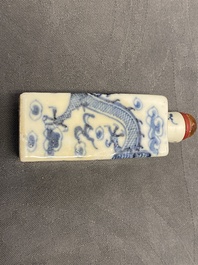 Nine Chinese blue and white snuff bottles, 19/20th C.