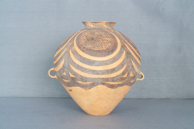 Un vase en poterie, Chine, p&eacute;riode Banshan, culture Majiayao, 2600 &agrave; 2300 av. J.-C.