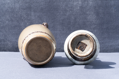 Twee Chinese Nanking craquel&eacute; vazen, een ge-type kom en een schotel, 18/19e eeuw