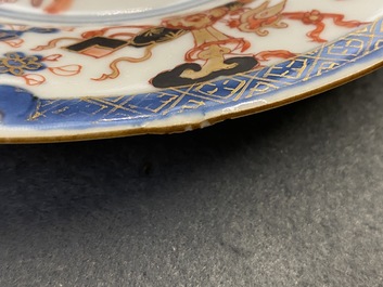 Une assiette en porcelaine de Chine verte-Imari &agrave; d&eacute;cor du 'gouverneur Duff', Yongzheng