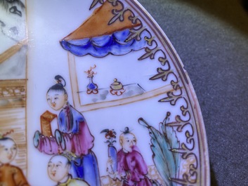 Zes Chinese famille rose koppen en schotels met mandarijns decor, Qianlong