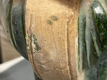 Deux figures de tombeau en terre cuite polychrom&eacute;, Chine, Ming