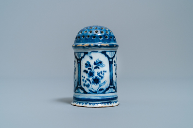 A Dutch Delft blue and white caster, 18th C.