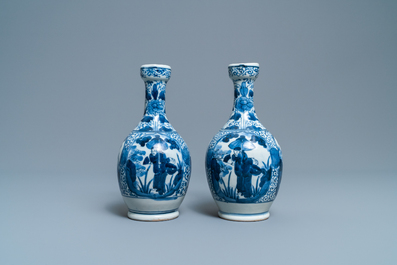 A pair of Japanese blue and white Arita jugs, Edo, 17/18th C.