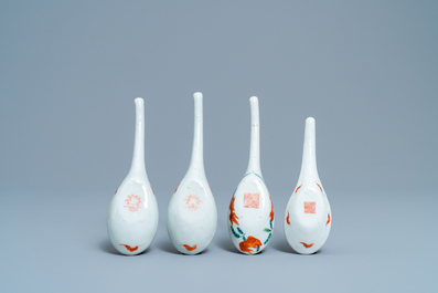 Quatre cuill&egrave;res en porcelaine de Chine, R&eacute;publique et marque et &eacute;poque de Daoguang