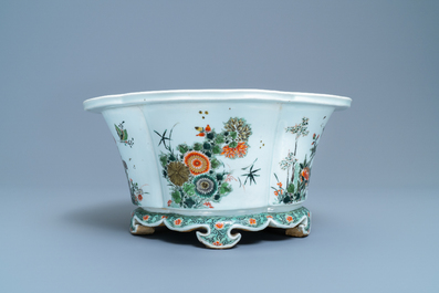 An imperial Chinese famille verte cinquefoil jardini&egrave;re, Kangxi mark and of the period