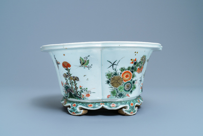 An imperial Chinese famille verte cinquefoil jardini&egrave;re, Kangxi mark and of the period