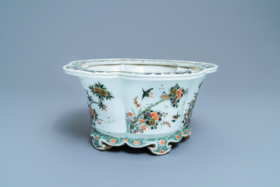 An imperial Chinese famille verte cinquefoil jardini&egrave;re, Kangxi mark and of the period