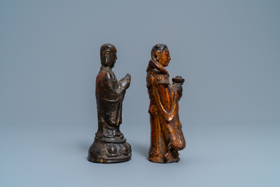 Deux figures en bronze laqu&eacute; et dor&eacute;, Chine, Ming