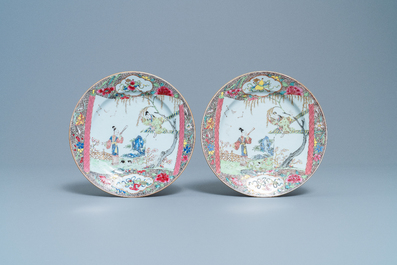 Two pairs of Chinese famille rose 'Romance of the Western Chamber' plates, Qianlong
