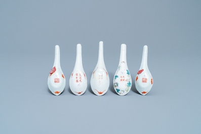 Five Chinese famille rose spoons with butterflies, flowers and fruits, 19/20th C.