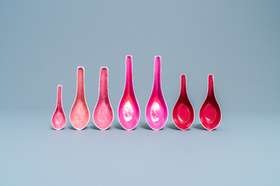 Seven Chinese monochrome pink- and ruby-ground spoons, 19/20th C.