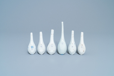 Six Chinese blue and white spoons with figures and pagoda, 19/20th C.