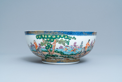 A large Chinese famille rose 'hunting' bowl for the European market, Qianlong