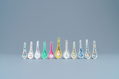 21 various Chinese spoons, 19/20th C.