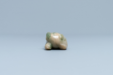 A Chinese jadeite model of a dog, 19/20th C.