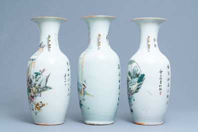 Trois vases en porcelaine de Chine famille rose &agrave; d&eacute;cor de gar&ccedil;ons aupr&egrave;s d'aquariums, 19/20&egrave;me