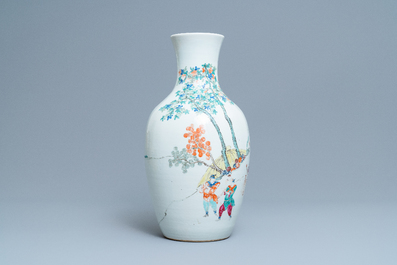 A Chinese famille rose 'warrior' vase, 19th C.