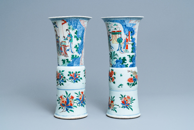 A pair of large Chinese wucai 'gu' vases, Transitional period